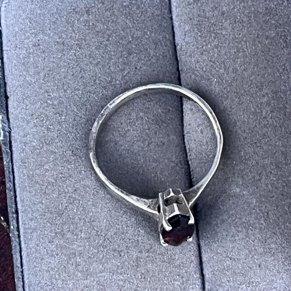Sterling Silver Solitaire Cocktail Ring with Red Stone Size 8 1/2 - Picture 8 of 13